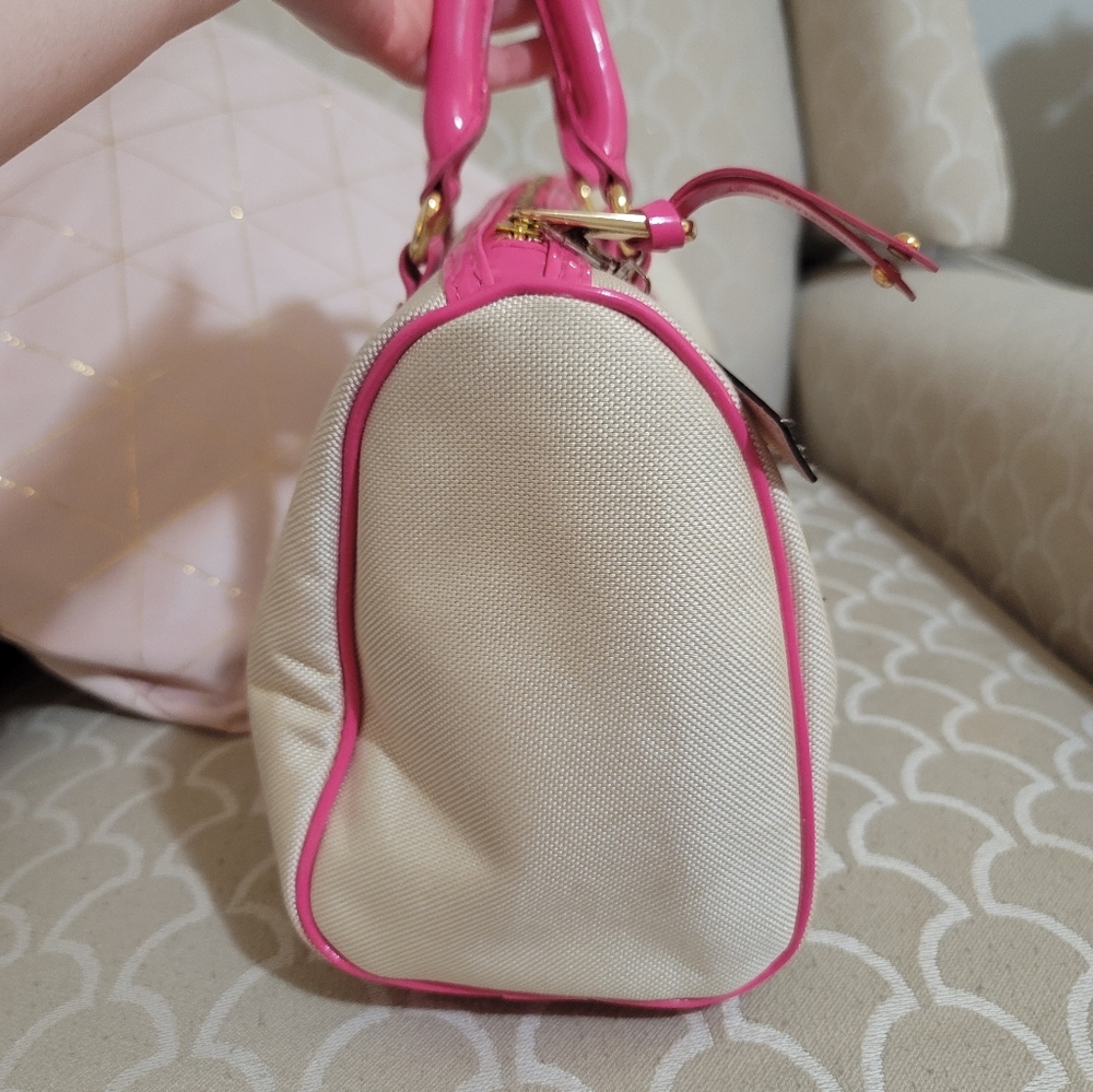 Beautiful Speedy Style Victorias Secret fun pink and smooth canvas style handbag - Picture 5 of 17